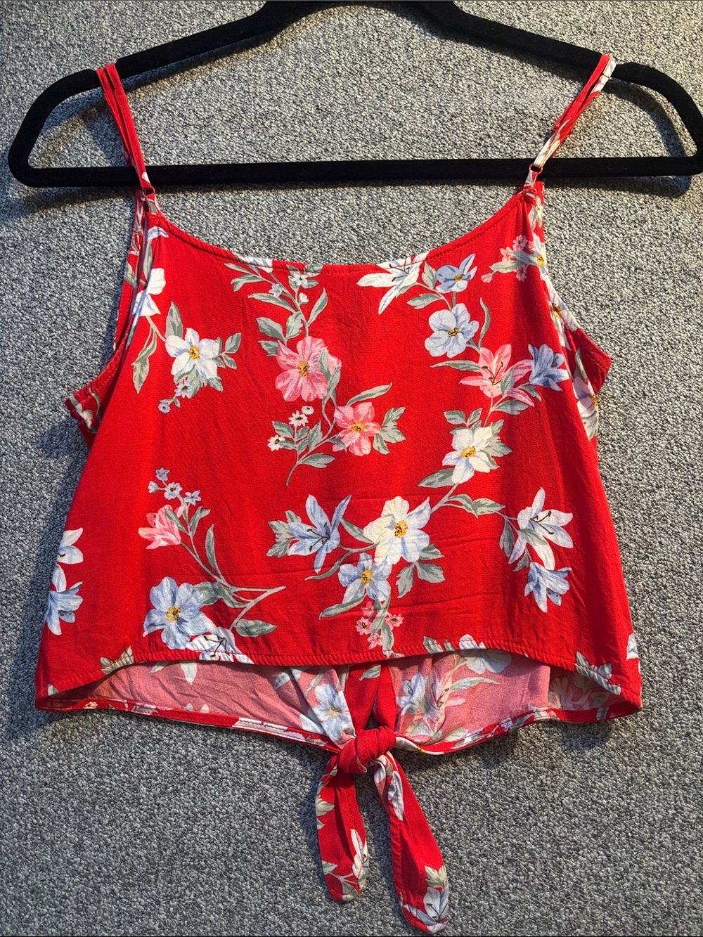 Divided Red Floral Button-Front Tie-Hem Camisole - Picture 3 of 3